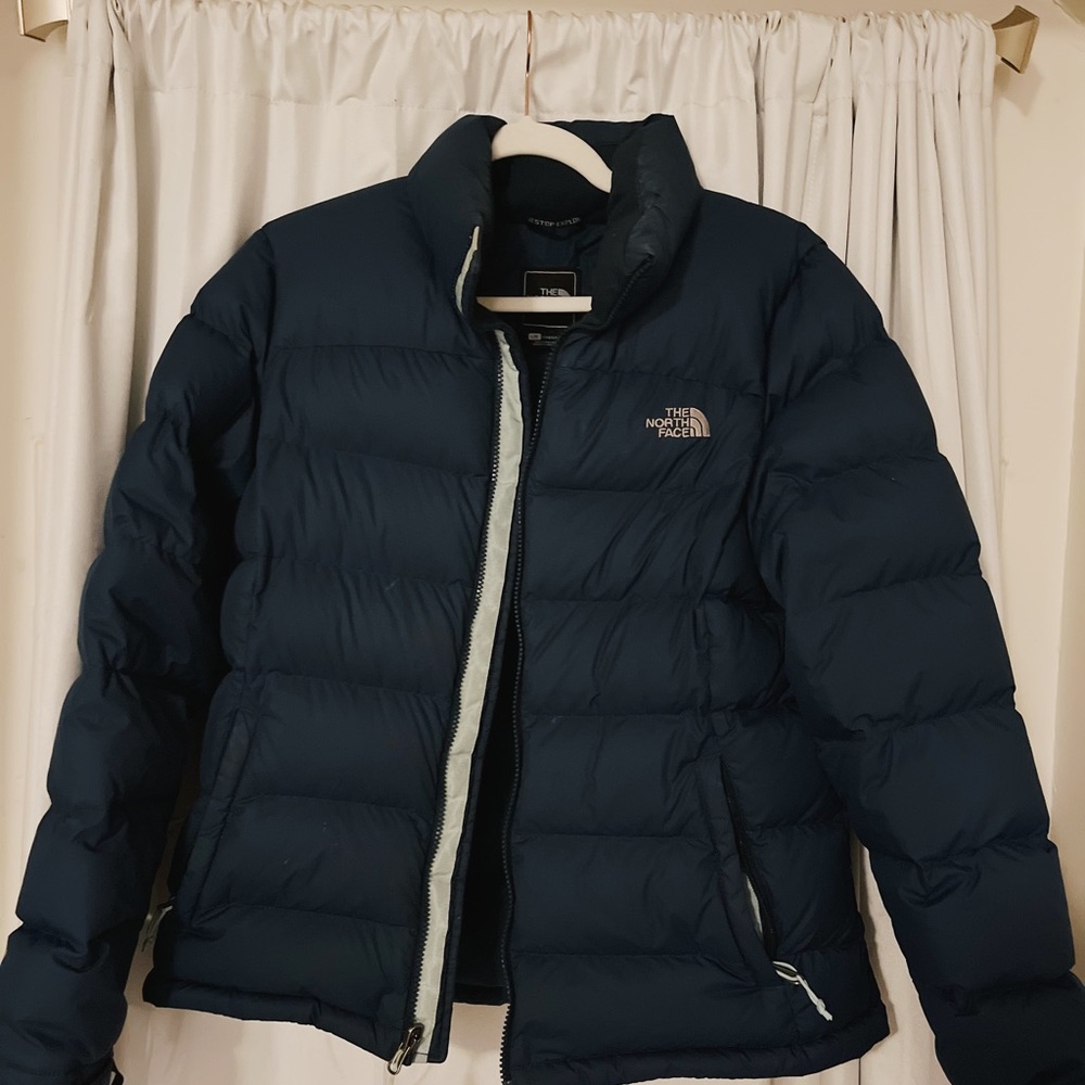 Women’s The North face 700 puffer Jacket rare color